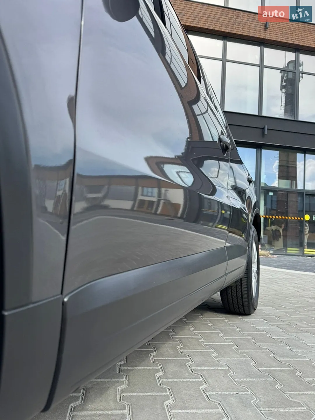 2016 Volkswagen Tiguan - мініатюра 12