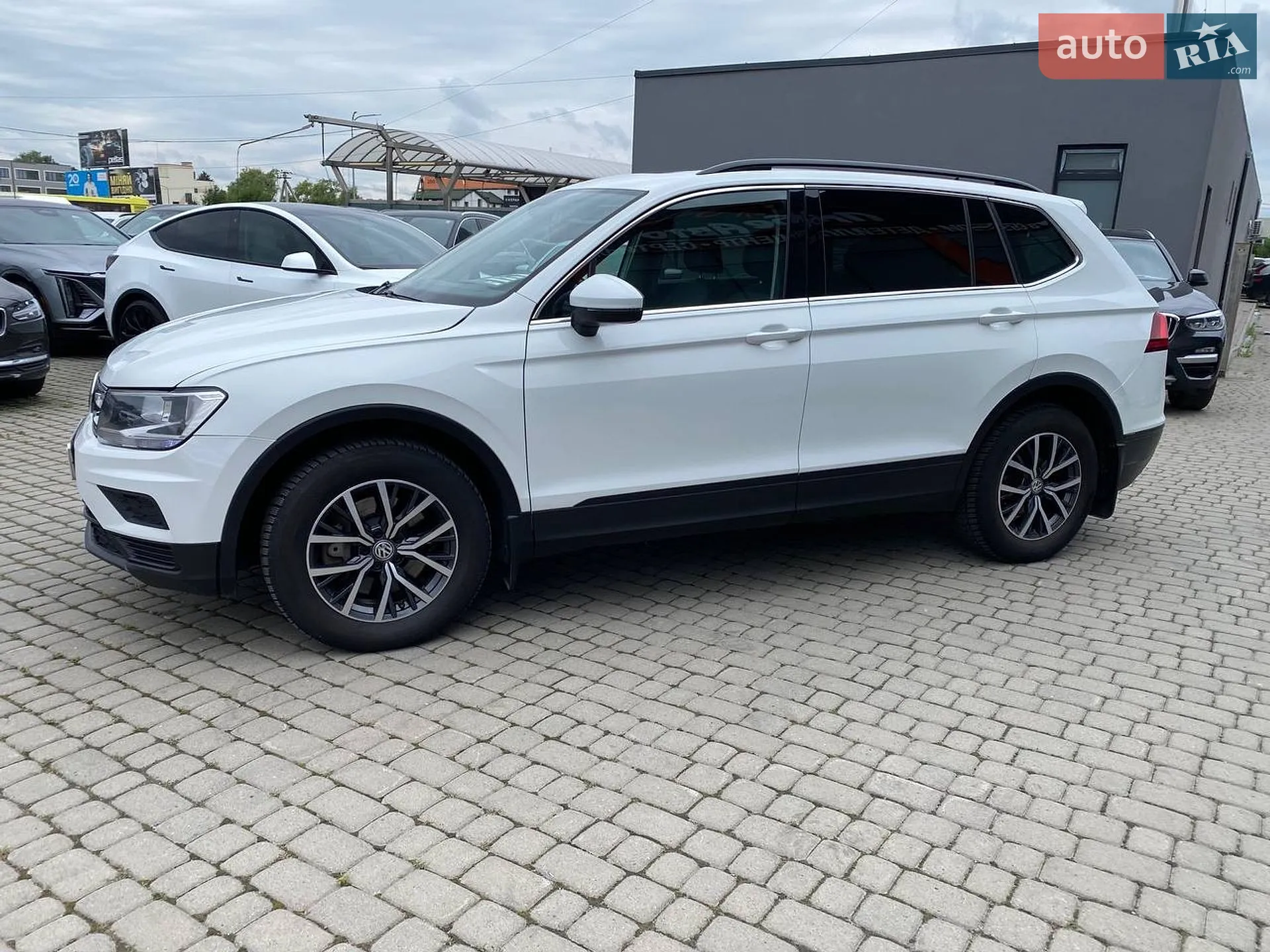 2018 Volkswagen Tiguan - мініатюра 4