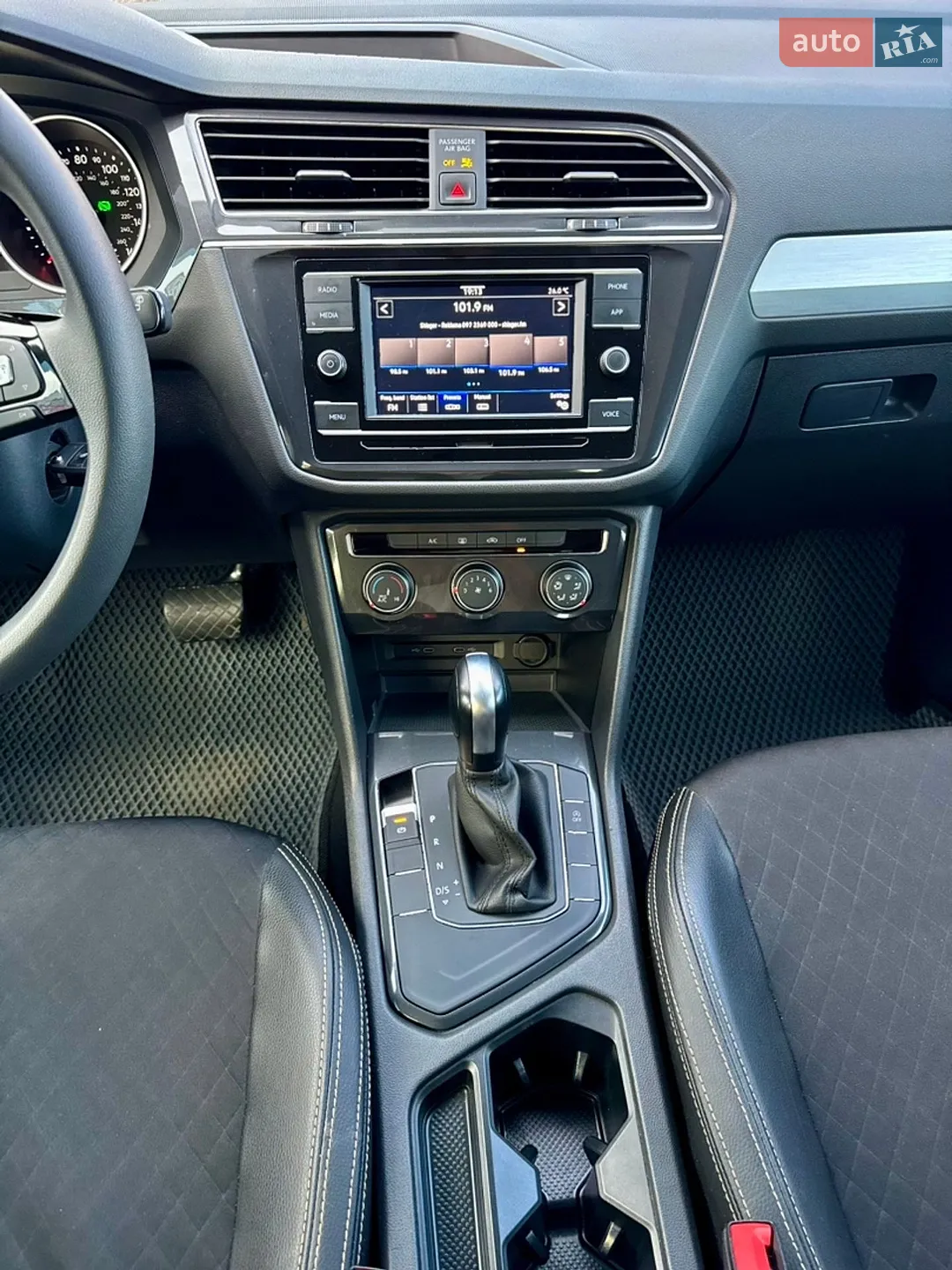2020 Volkswagen Tiguan - мініатюра 16