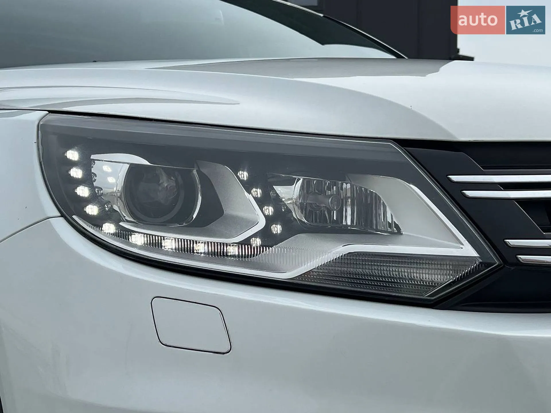 2014 Volkswagen Tiguan - мініатюра 12