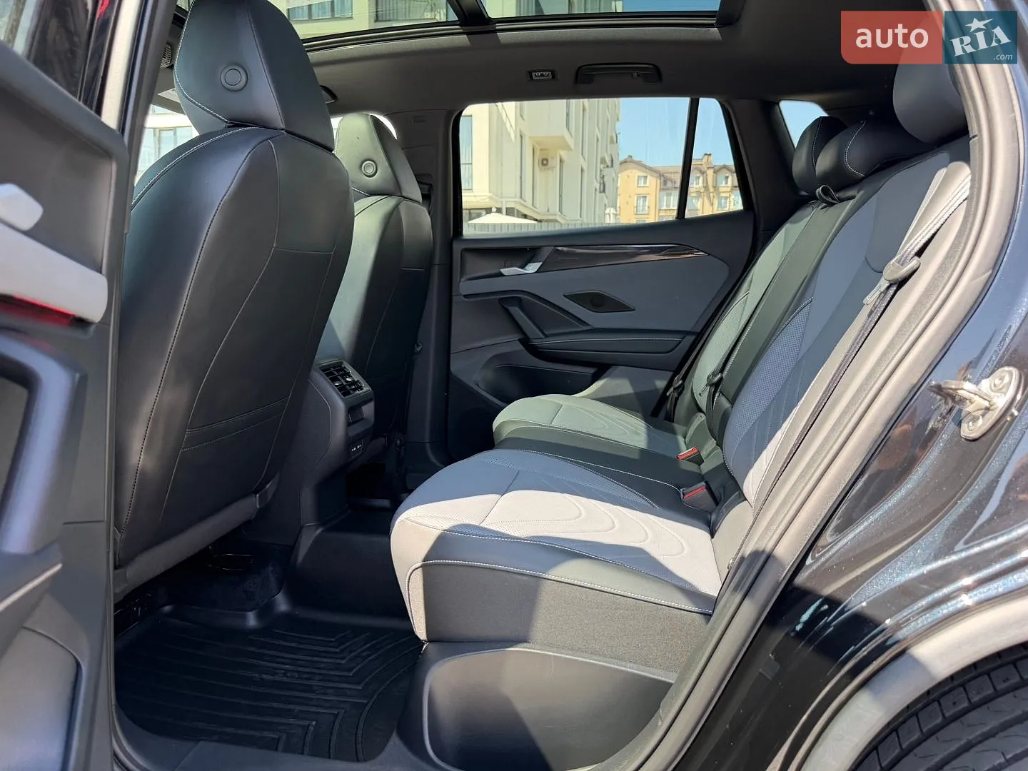 2025 Volkswagen Tiguan - мініатюра 25