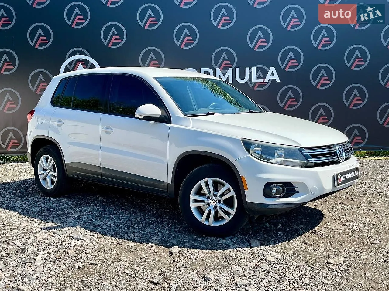 2012 Volkswagen Tiguan - фото 1