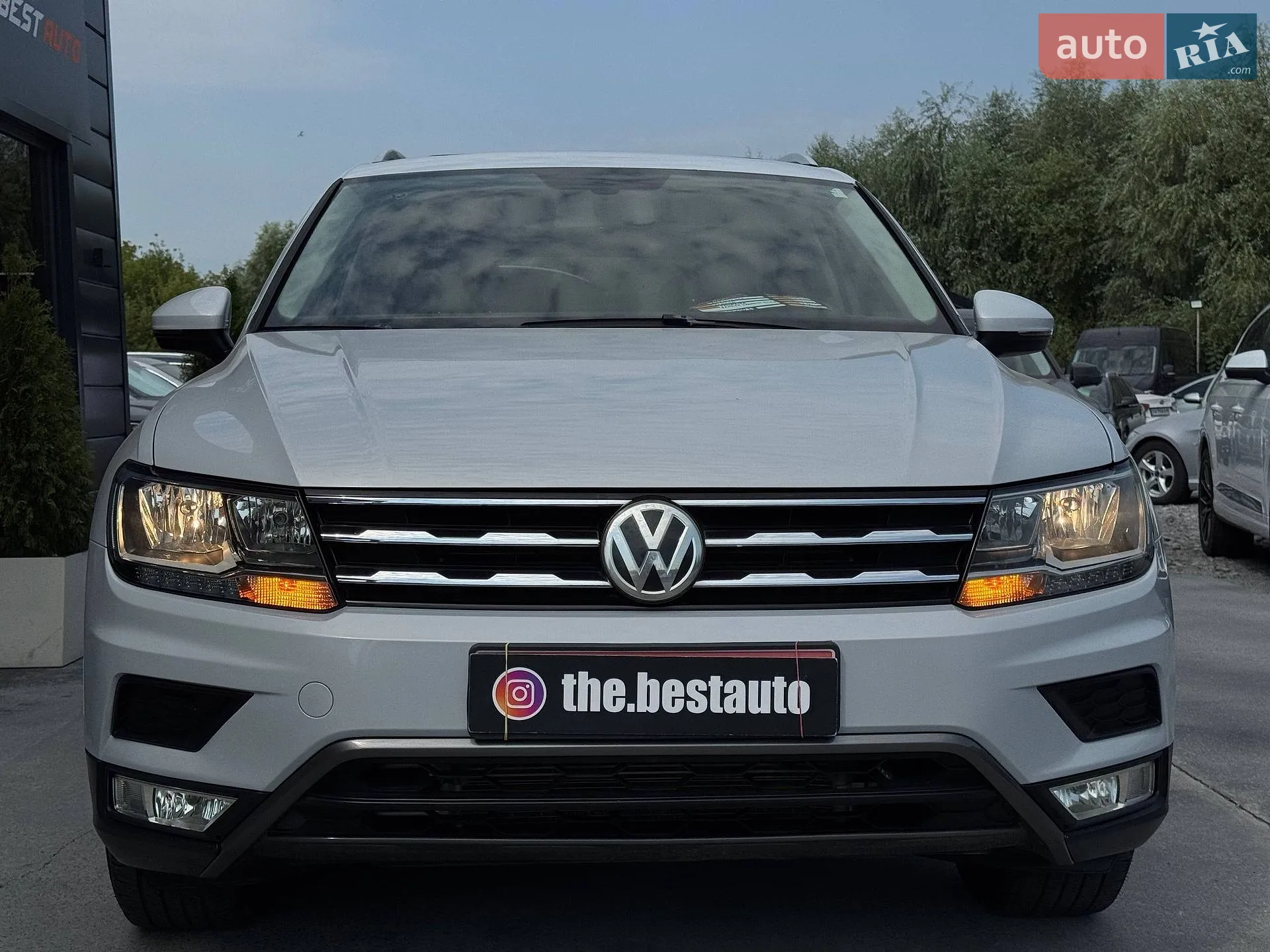 2017 Volkswagen Tiguan - мініатюра 16