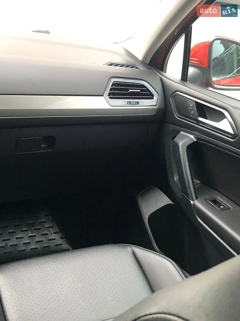 2018 Volkswagen Tiguan - мініатюра 25