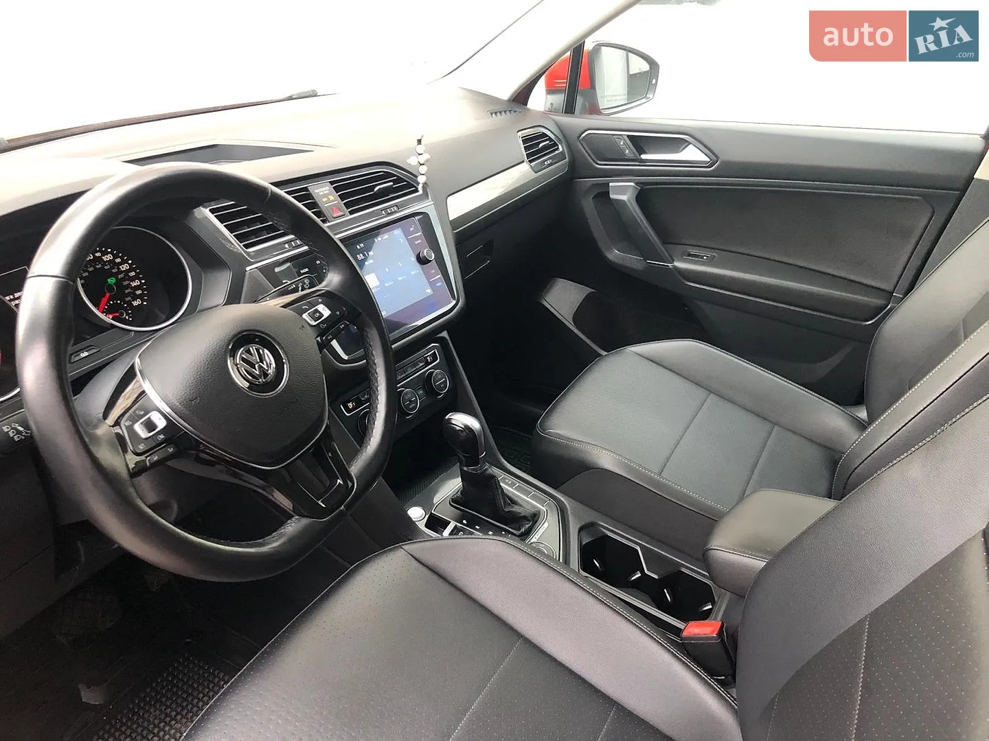 2018 Volkswagen Tiguan - мініатюра 30