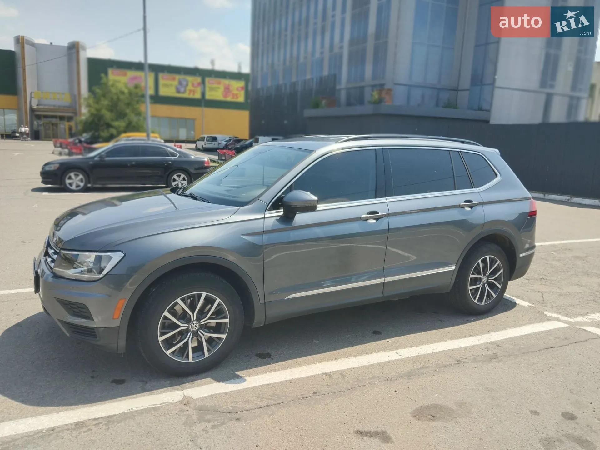 2020 Volkswagen Tiguan - мініатюра 8