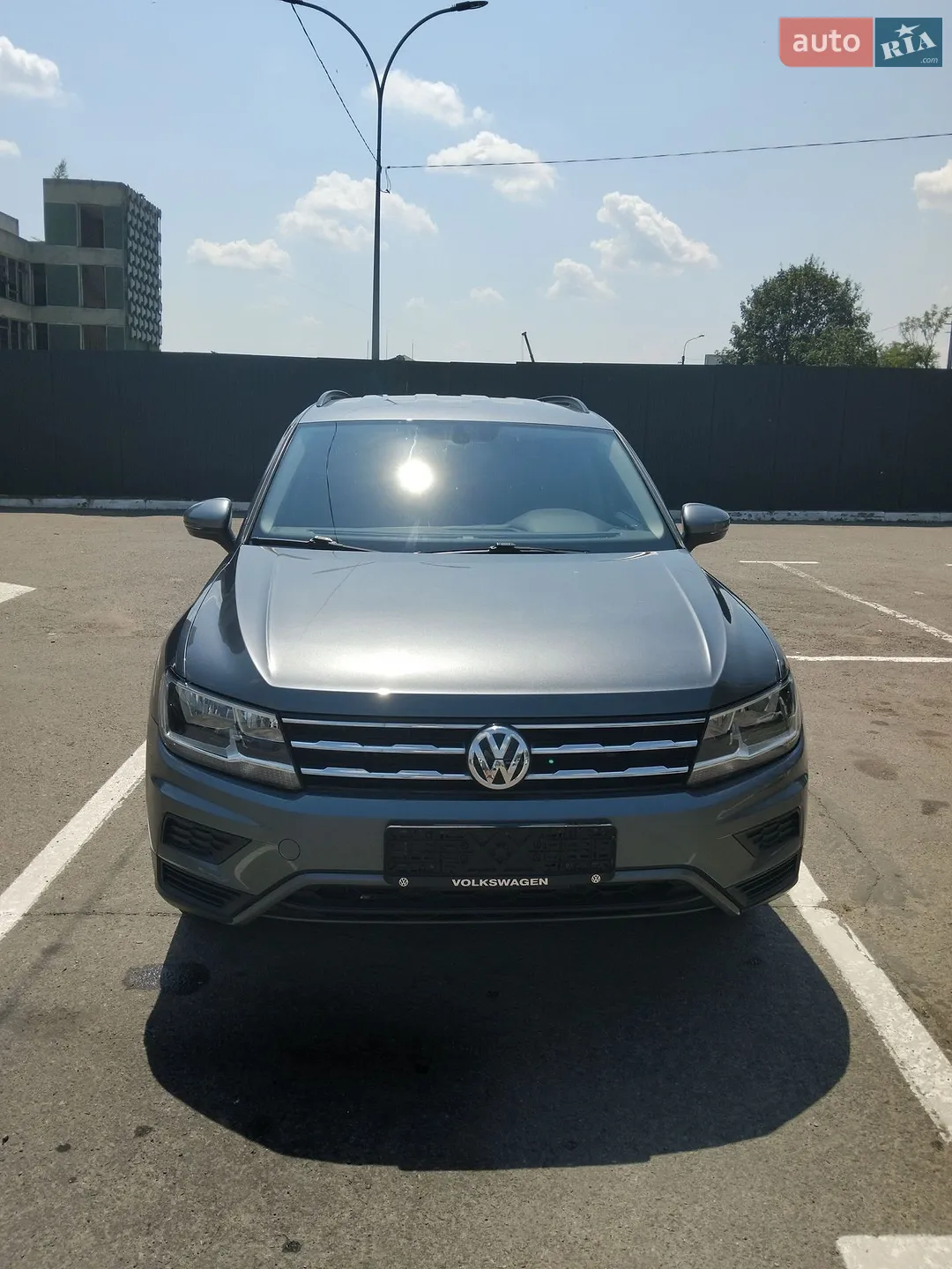 2020 Volkswagen Tiguan - мініатюра 2