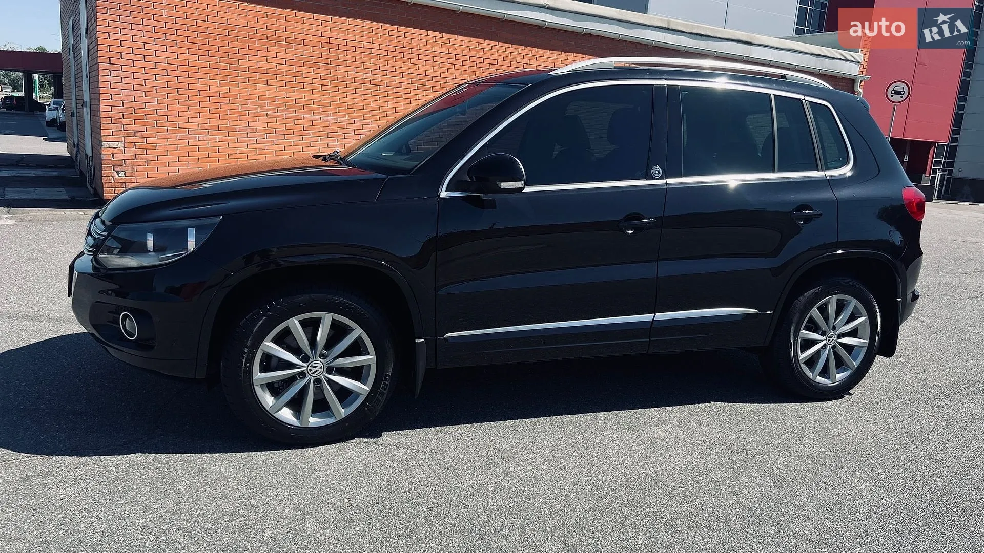 2016 Volkswagen Tiguan - мініатюра 5