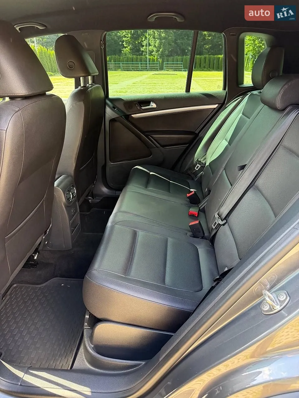 2015 Volkswagen Tiguan - мініатюра 13