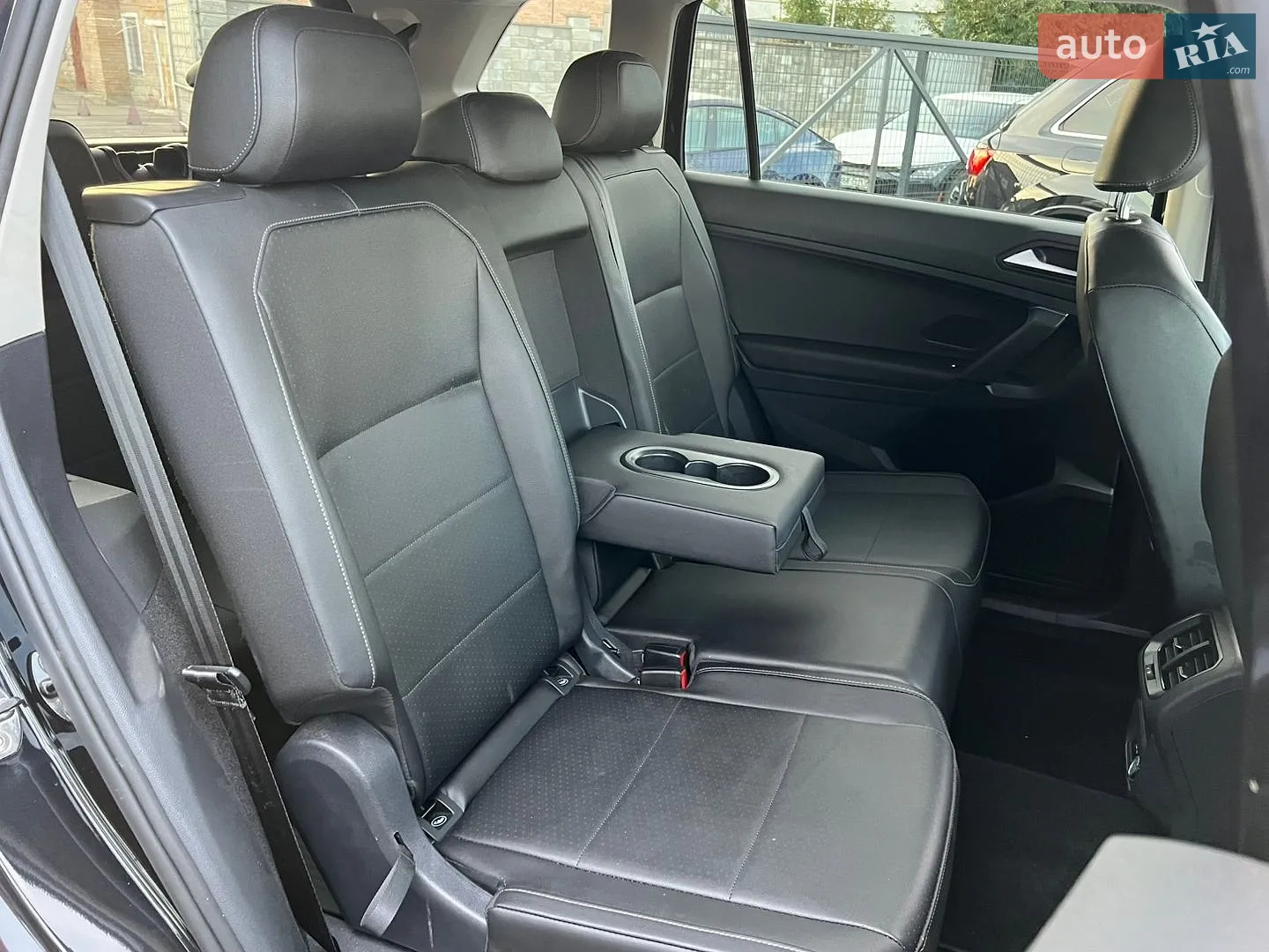 2019 Volkswagen Tiguan - мініатюра 24