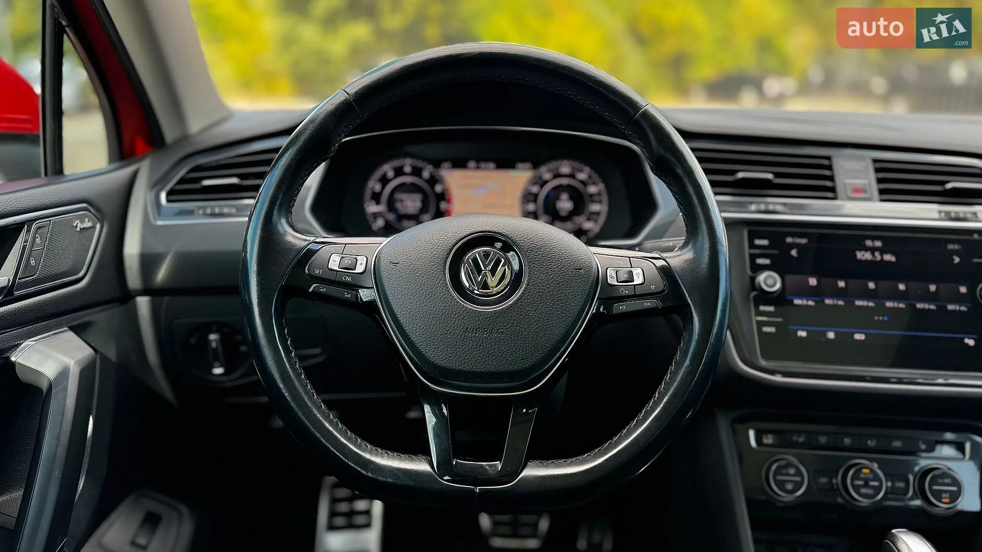2018 Volkswagen Tiguan - мініатюра 32