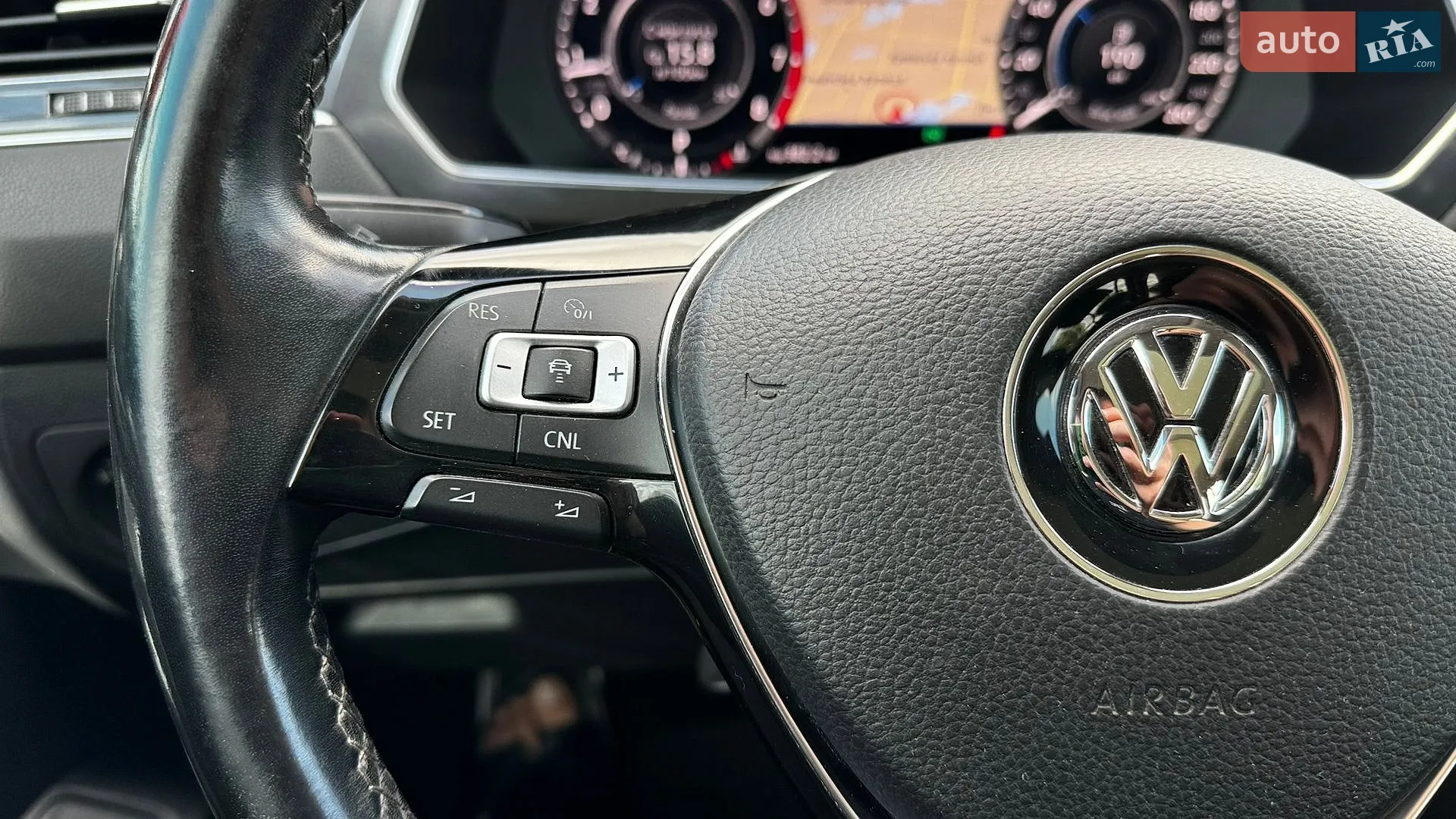 2018 Volkswagen Tiguan - мініатюра 37