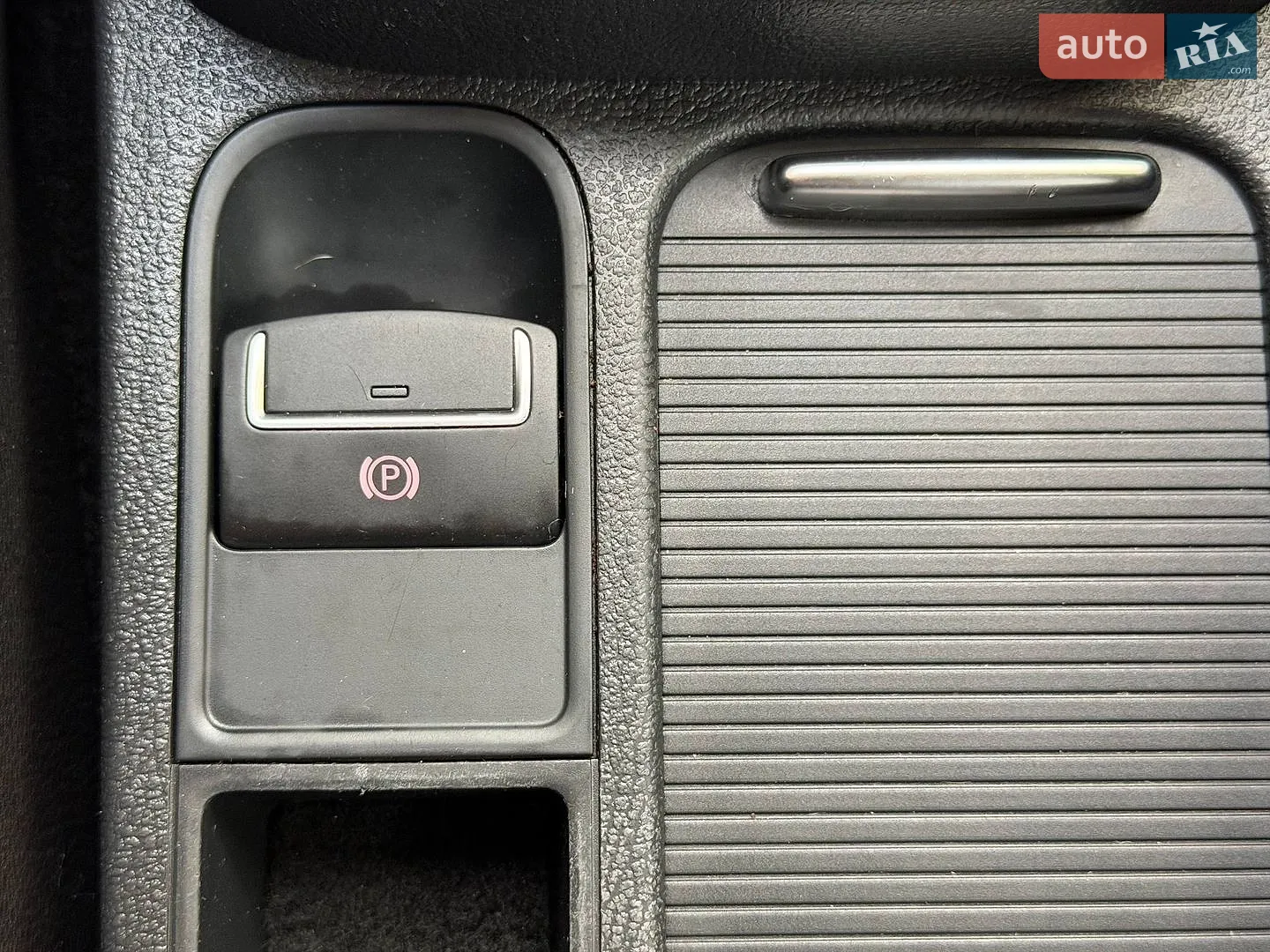 2016 Volkswagen Tiguan - мініатюра 49