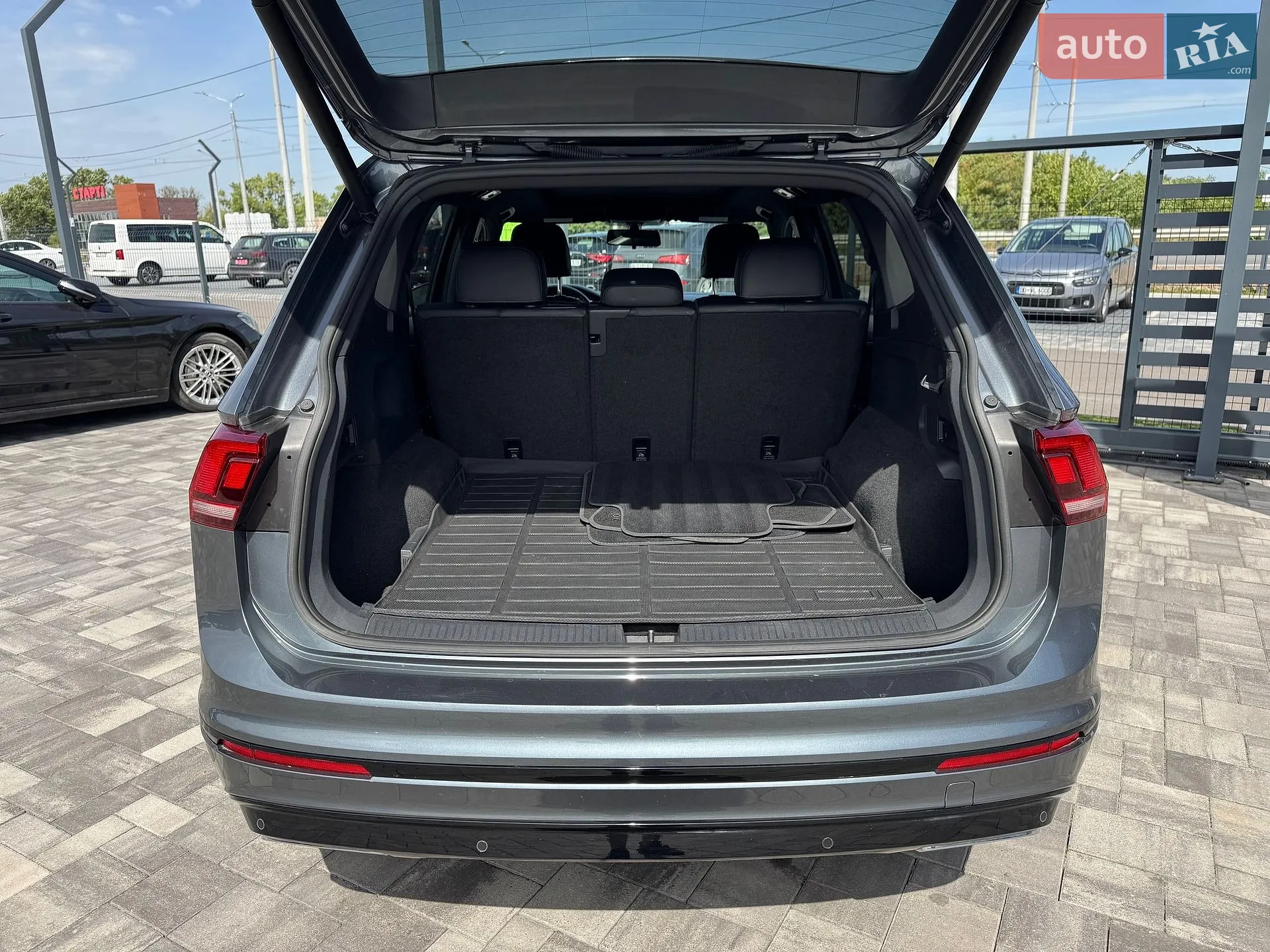 2019 Volkswagen Tiguan - мініатюра 30