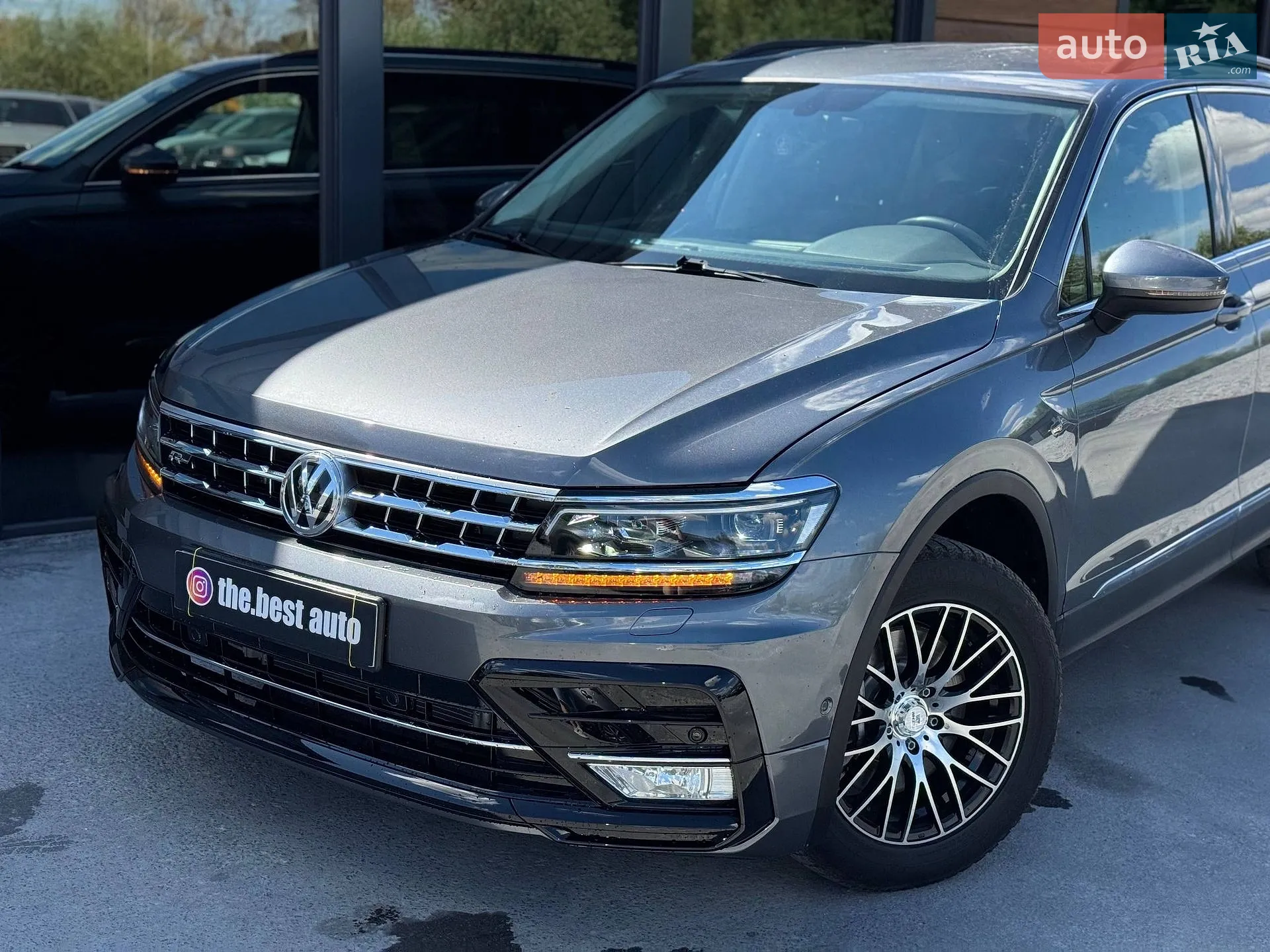 2021 Volkswagen Tiguan - мініатюра 2