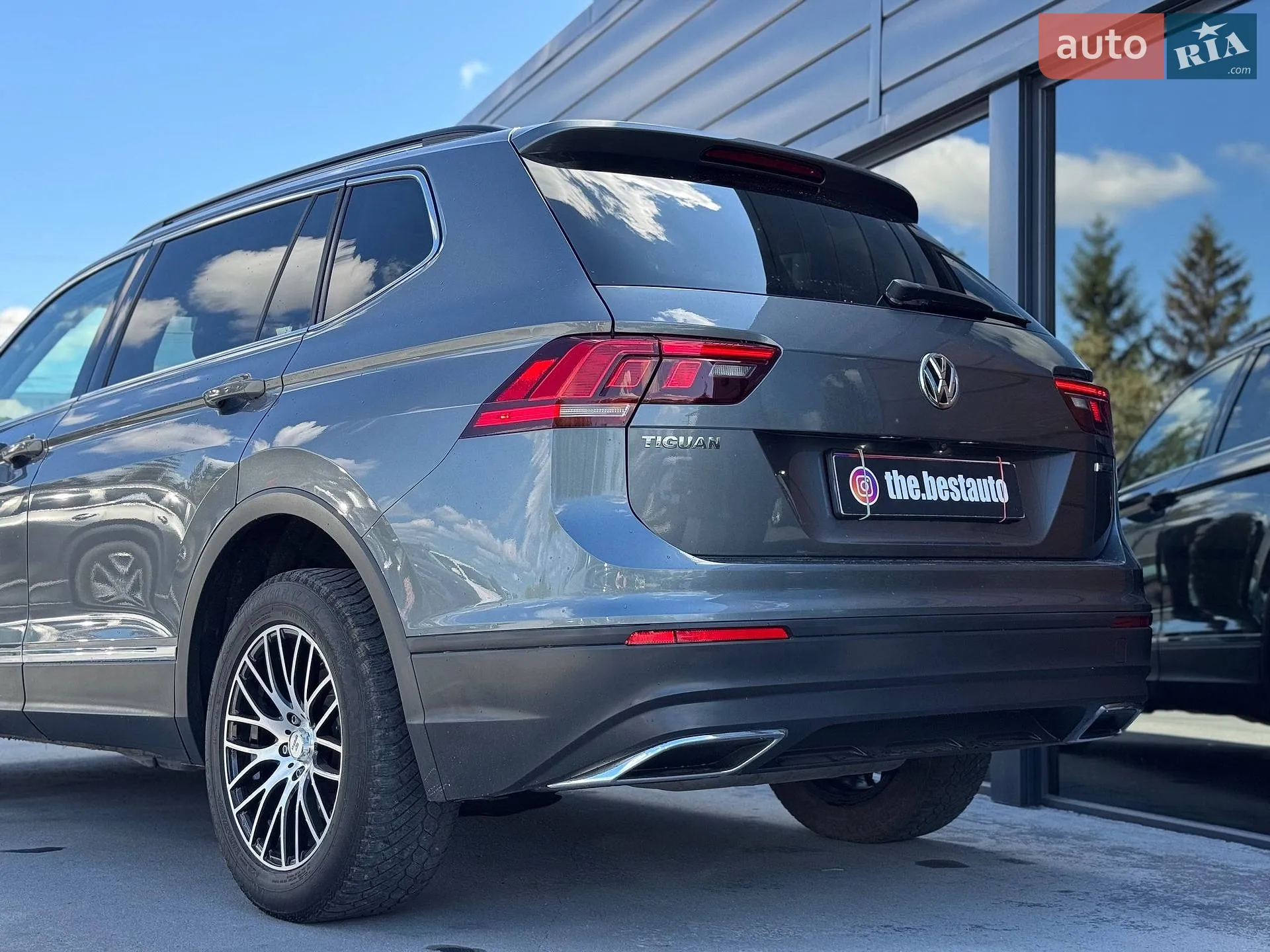 2021 Volkswagen Tiguan - мініатюра 10