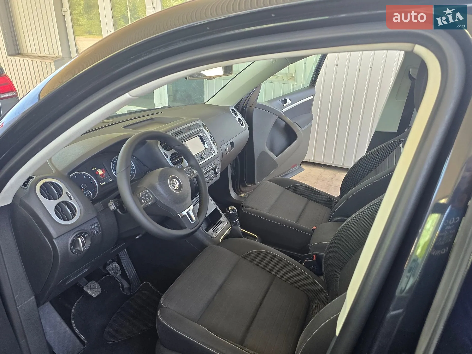 2015 Volkswagen Tiguan - мініатюра 17