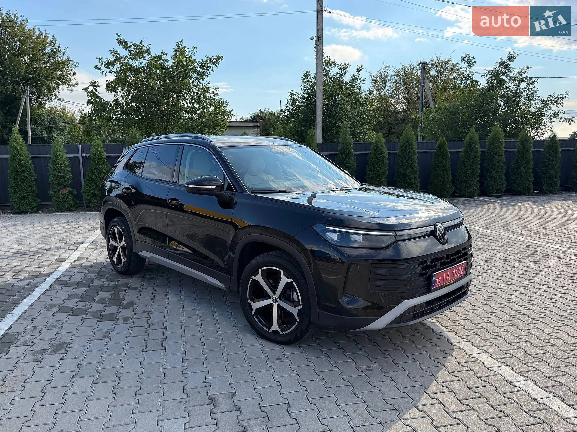 2025 Volkswagen Tiguan - мініатюра 3