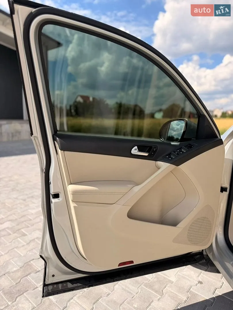 2010 Volkswagen Tiguan - мініатюра 36
