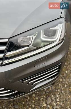Внедорожник / Кроссовер Volkswagen Touareg R 2017 в 