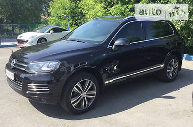 Внедорожник / Кроссовер Volkswagen Touareg 2012 в Киеве