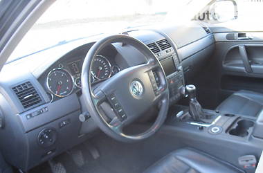 Позашляховик / Кросовер Volkswagen Touareg 2003 в Вараші