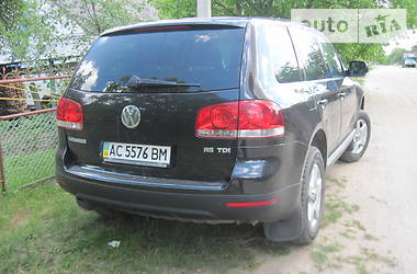 Внедорожник / Кроссовер Volkswagen Touareg 2003 в Вараше
