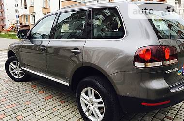 Седан Volkswagen Touareg 2010 в Ивано-Франковске