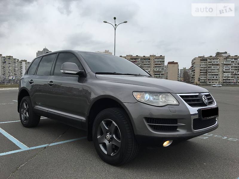 Внедорожник / Кроссовер Volkswagen Touareg 2008 в Киеве