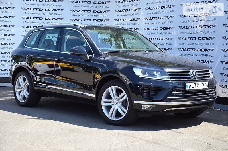 Внедорожник / Кроссовер Volkswagen Touareg 2016 в Киеве