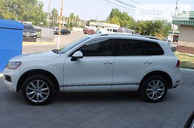 Позашляховик / Кросовер Volkswagen Touareg 2011 в Миколаєві