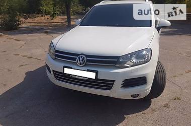 Позашляховик / Кросовер Volkswagen Touareg 2014 в Миколаєві