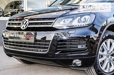 Внедорожник / Кроссовер Volkswagen Touareg 2014 в Киеве