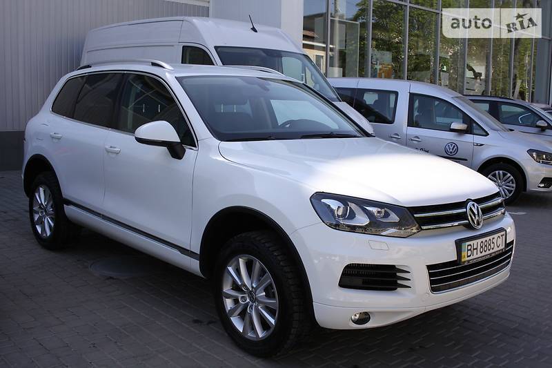 Позашляховик / Кросовер Volkswagen Touareg 2013 в Одесі