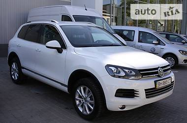 Позашляховик / Кросовер Volkswagen Touareg 2013 в Одесі