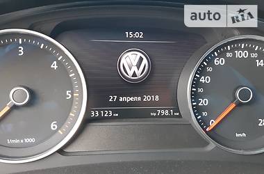 Позашляховик / Кросовер Volkswagen Touareg 2016 в Миколаєві