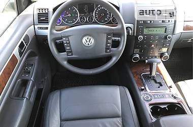 Внедорожник / Кроссовер Volkswagen Touareg 2007 в Киеве