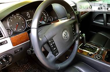 Внедорожник / Кроссовер Volkswagen Touareg 2008 в Днепре