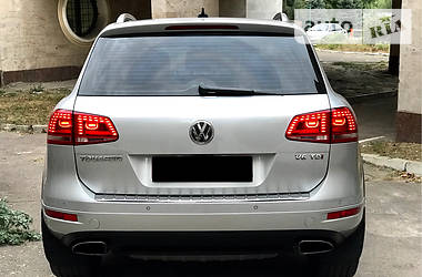 Внедорожник / Кроссовер Volkswagen Touareg 2013 в Днепре