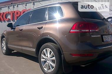 Позашляховик / Кросовер Volkswagen Touareg 2011 в Умані