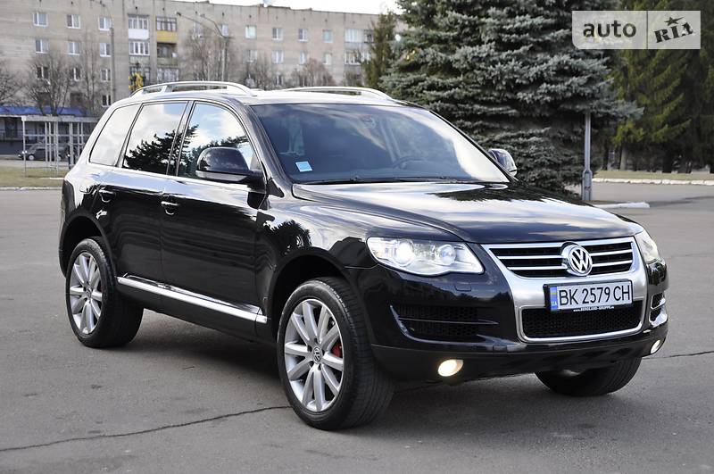 Внедорожник / Кроссовер Volkswagen Touareg 2007 в 