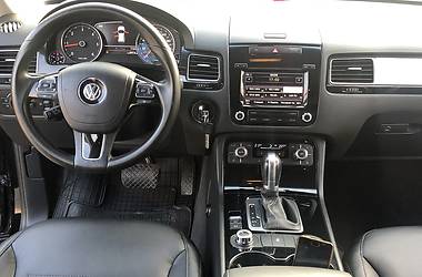 Внедорожник / Кроссовер Volkswagen Touareg 2013 в Николаеве