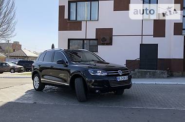 Внедорожник / Кроссовер Volkswagen Touareg 2013 в Николаеве