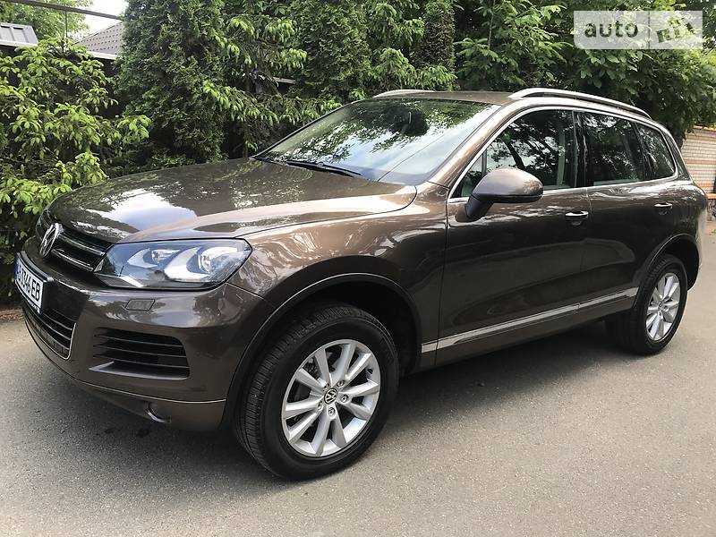 Внедорожник / Кроссовер Volkswagen Touareg 2010 в Киеве