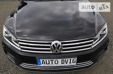 Позашляховик / Кросовер Volkswagen Touareg 2016 в Луцьку