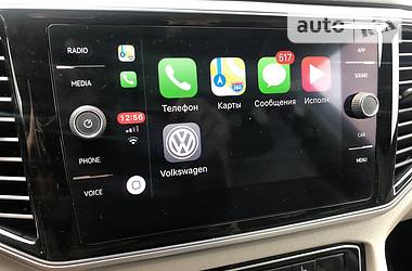 Позашляховик / Кросовер Volkswagen Touareg 2017 в Дніпрі