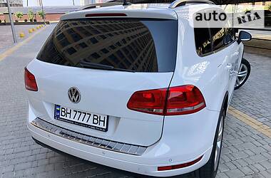 Внедорожник / Кроссовер Volkswagen Touareg 2013 в Одессе