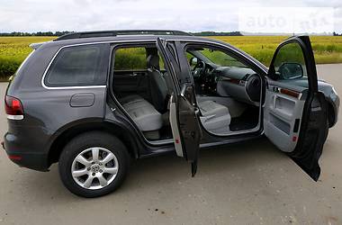 Позашляховик / Кросовер Volkswagen Touareg 2009 в Сумах