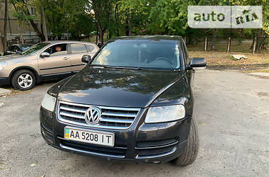 Внедорожник / Кроссовер Volkswagen Touareg 2005 в Киеве