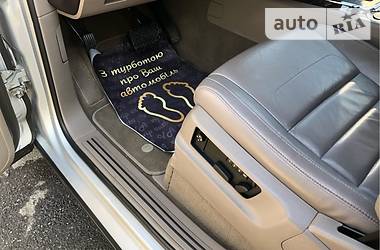 Позашляховик / Кросовер Volkswagen Touareg 2007 в 